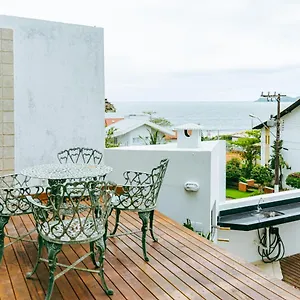 https://casa-com-vista-mar-na-praia-do-quilombo-150-metros-do.santa-catarina-brasil.com